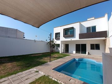 Casa en Fraccionamiento Burgos Bugambilias