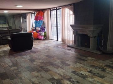 Casa en  Casa en venta con alberca en la 16 de Septiembre