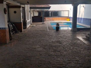 Casa en  Casa en venta con alberca en la 16 de Septiembre