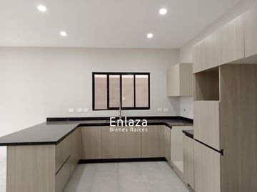 Casa en Venta en Cumbres Elite Premier Sector Pirineos 2
