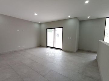 Casa en Venta en Cumbres Elite Premier Sector Pirineos 2