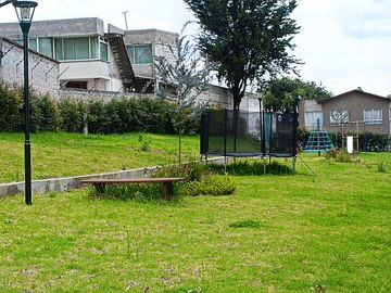 SE VENDE CASA DE 3 HABITACIONES EN EL VALLE DE LOS CHILLOS