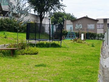 SE VENDE CASA DE 3 HABITACIONES EN EL VALLE DE LOS CHILLOS