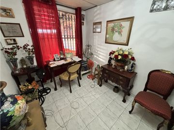 DON BOSCO /2 CALLE DE VERSALLES / ALTOS DE LAS ACACIAS / 3 HABITACION
