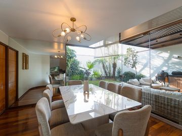 PRECIOSA CASA EN ALQUILER EN CONDOMINIO PRIVADO DE 4 DORMITORIOS, JARDÍN, SURCO