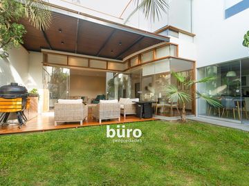 PRECIOSA CASA EN ALQUILER EN CONDOMINIO PRIVADO DE 4 DORMITORIOS, JARDÍN, SURCO