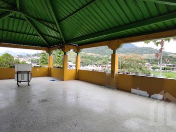 HACIENDA DE VENTA EN SANTA ANA