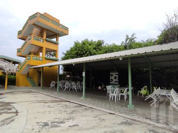 HACIENDA DE VENTA EN SANTA ANA