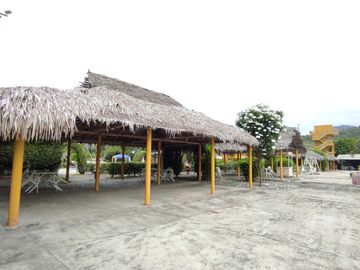 HACIENDA DE VENTA EN SANTA ANA