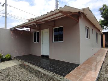 VENTA DE HOSTAL SAN CLEMENTE MANABÍ