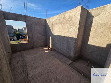 Casa en venta de 4 dormitorios c/ cochera en Maipú