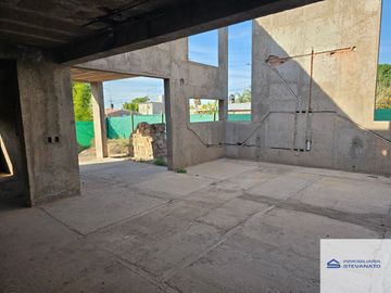 Casa en venta de 4 dormitorios c/ cochera en Maipú