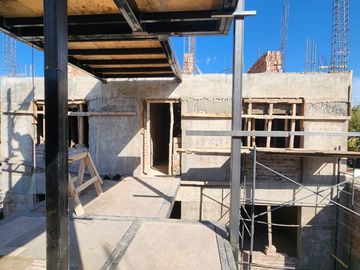 VENTA Dpto 1 dormitorio con cochera en Ciudad