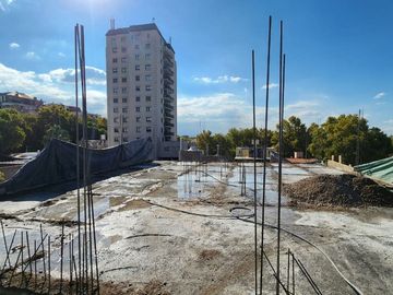 VENTA Dpto 1 dormitorio con cochera en Ciudad