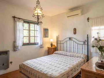 VENTA CASA LARENA 5 dorm, doble lote vista al Golf