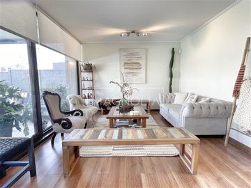 Casa en Venta en avenida santa maria