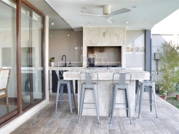 Casa en Venta en avenida santa maria