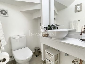 Casa en Venta en avenida santa maria