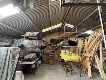Casa en Venta en Oportunidad inversionistas: Propiedad industrial con uso mixto (Residencial/Bodegaje). Padre Orellana, Maule con Portugal