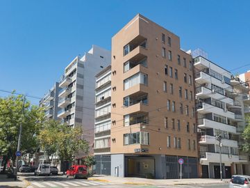 DEPARTAMENTO MONOAMBIENTE VENTA V. URQUIZA COCHERA