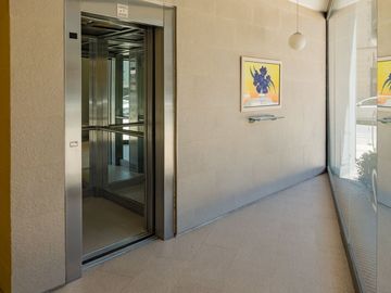 DEPARTAMENTO MONOAMBIENTE VENTA V. URQUIZA COCHERA