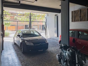 DEPARTAMENTO MONOAMBIENTE VENTA V. URQUIZA COCHERA