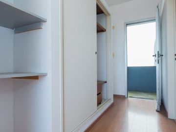 DEPARTAMENTO MONOAMBIENTE VENTA V. URQUIZA COCHERA
