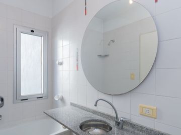DEPARTAMENTO MONOAMBIENTE VENTA V. URQUIZA COCHERA