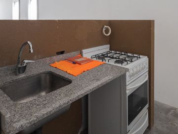 DEPARTAMENTO MONOAMBIENTE VENTA V. URQUIZA COCHERA