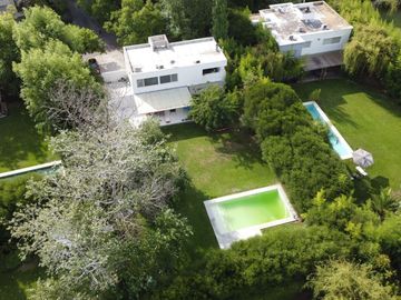 Venta Casa 4 ambientes en Tigre
