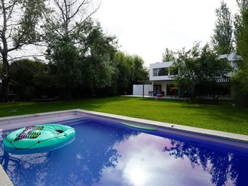 Venta Casa 4 ambientes en Tigre