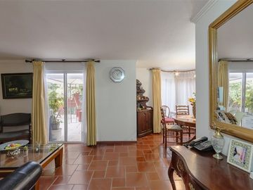 Casa en Venta en Excelente casa Valle Lo Campino