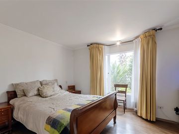 Casa en Venta en Excelente casa Valle Lo Campino