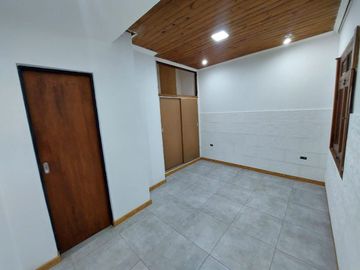 PH 3 AMBIENTES CON JARDÍN Y COCHERA, CASTELAR NOR
