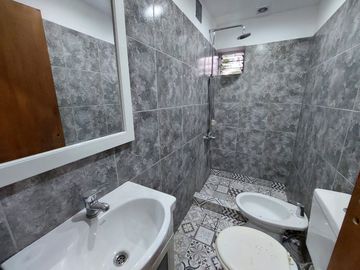 PH 3 AMBIENTES CON JARDÍN Y COCHERA, CASTELAR NOR