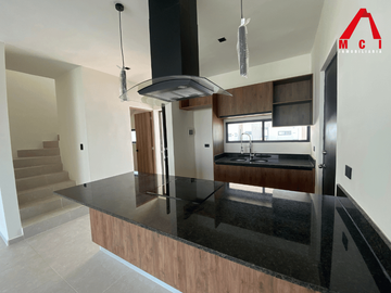RESIDENCIAL SOLANA MODELO HELIA