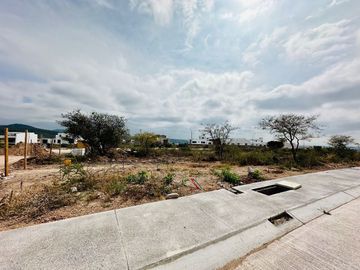OPORTUNIDAD TERRENO PLANO EN VENTA EN JURIQUILLA