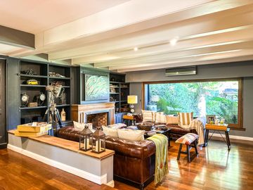 Casa en Venta, Elegante, Funcional y en Perfecto Estado en las Lomas de San Isidro