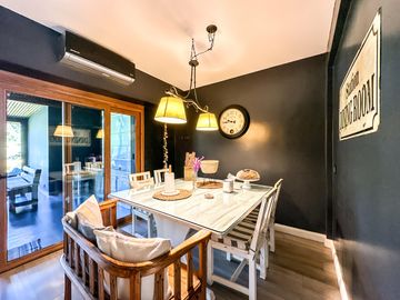 Casa en Venta, Elegante, Funcional y en Perfecto Estado en las Lomas de San Isidro