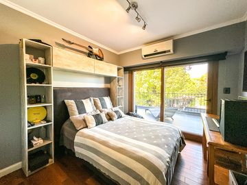 Casa en Venta, Elegante, Funcional y en Perfecto Estado en las Lomas de San Isidro