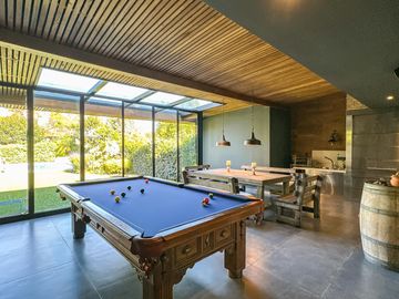 Casa en Venta, Elegante, Funcional y en Perfecto Estado en las Lomas de San Isidro