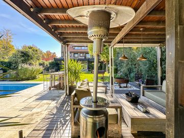 Casa en Venta, Elegante, Funcional y en Perfecto Estado en las Lomas de San Isidro
