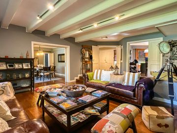 Casa en Venta, Elegante, Funcional y en Perfecto Estado en las Lomas de San Isidro
