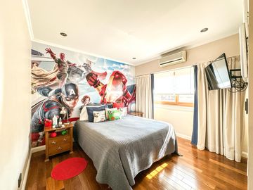 Casa en Venta, Elegante, Funcional y en Perfecto Estado en las Lomas de San Isidro
