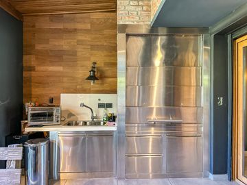 Casa en Venta, Elegante, Funcional y en Perfecto Estado en las Lomas de San Isidro