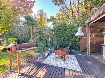 Casa en Venta, Elegante, Funcional y en Perfecto Estado en las Lomas de San Isidro