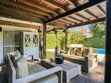 Casa en Venta, Elegante, Funcional y en Perfecto Estado en las Lomas de San Isidro