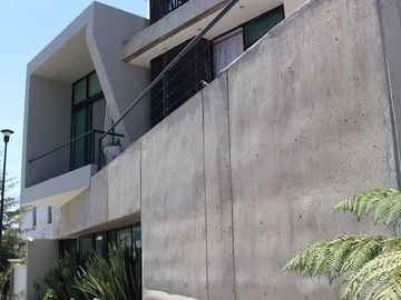 Hermosa Residencia en Venta Bosque Cedros
