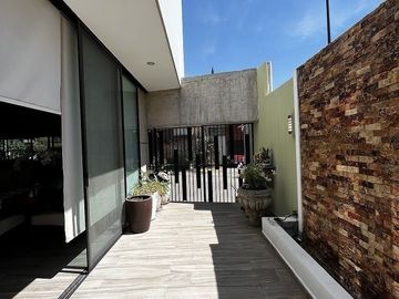 Hermosa Residencia en Venta Bosque Cedros
