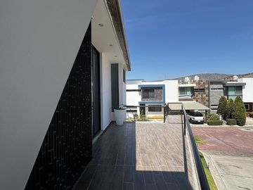 Hermosa Residencia en Venta Bosque Cedros